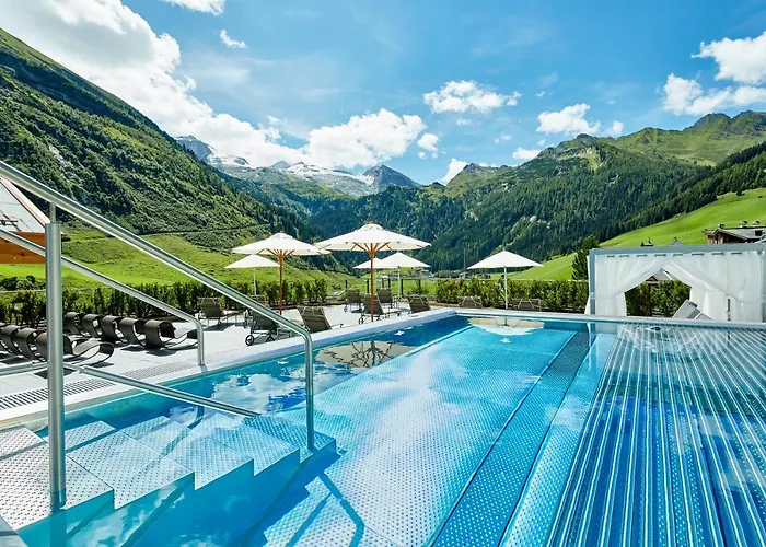 Hotel Berghof Crystal Spa & Sports