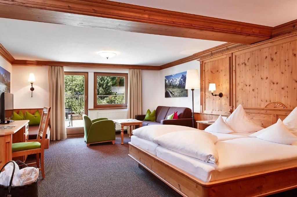 Berghof Crystal & Sports