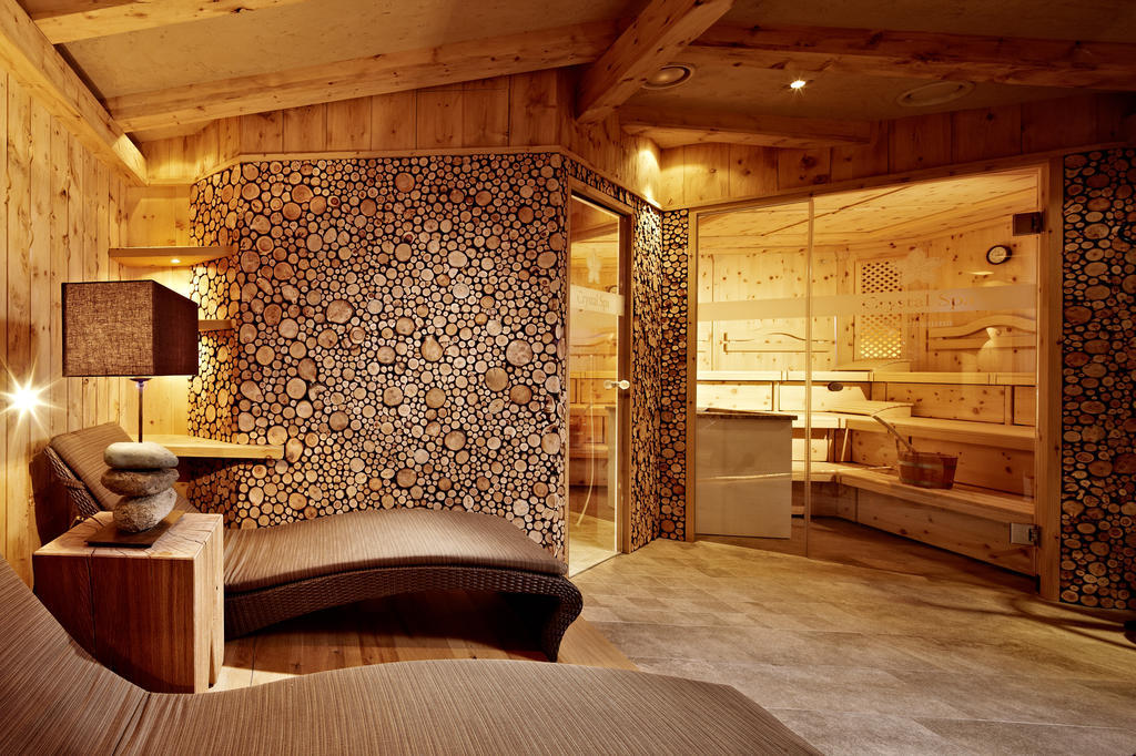 Berghof Crystal & Sports 4*