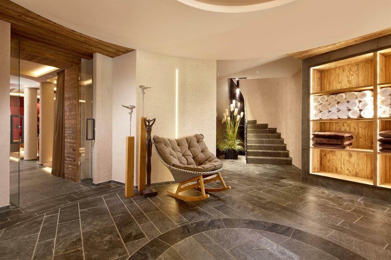 Berghof Crystal & Sports 4*